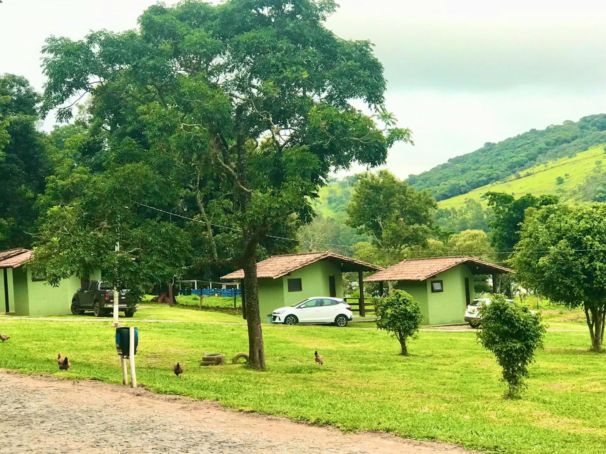 Pousada E Camping Recanto Da Praia Capitolio Ngoại thất bức ảnh