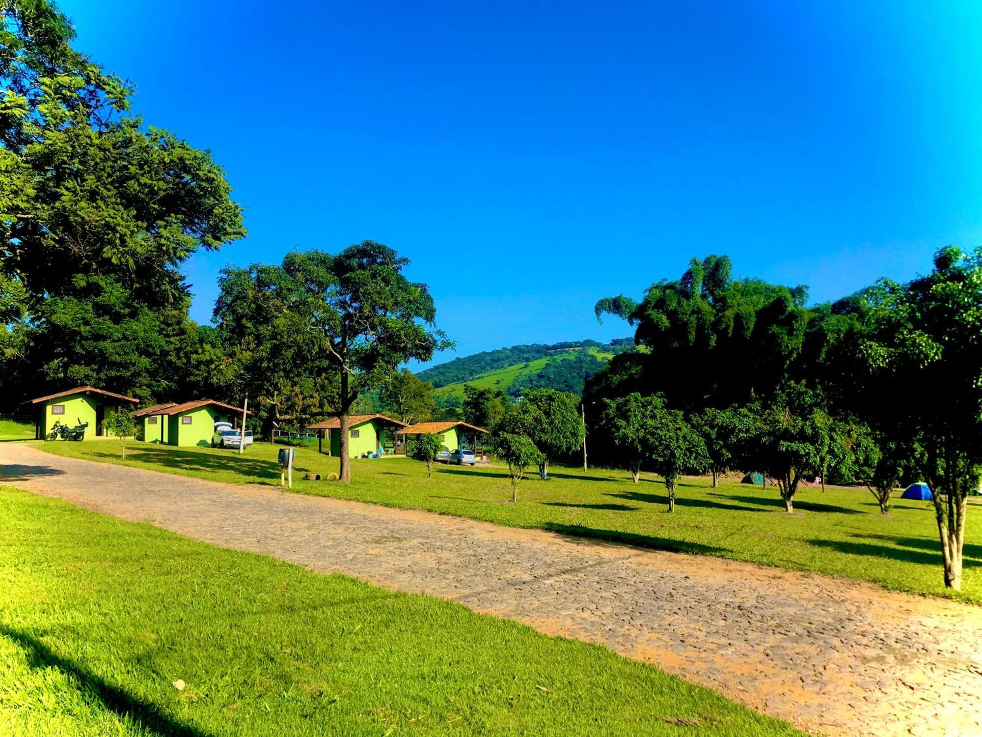 Pousada E Camping Recanto Da Praia Capitolio Ngoại thất bức ảnh
