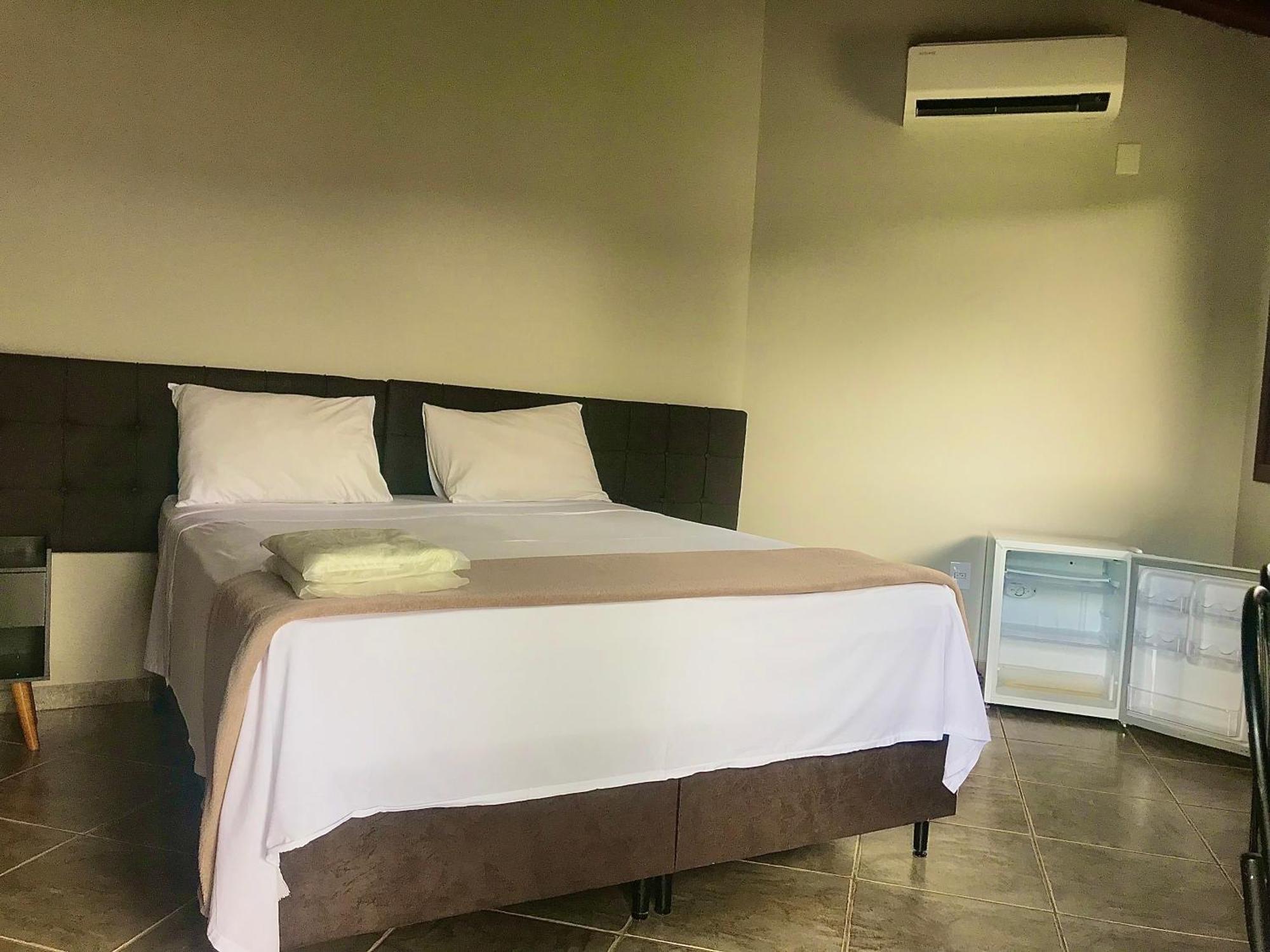 Pousada E Camping Recanto Da Praia Capitolio Ngoại thất bức ảnh