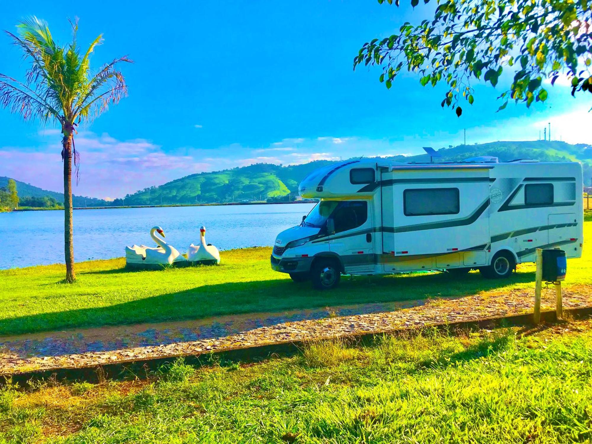 Pousada E Camping Recanto Da Praia Capitolio Ngoại thất bức ảnh